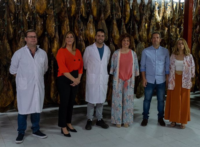 Nota De Prensa Y Fotos Visita Empresas Higuera De La Sierra