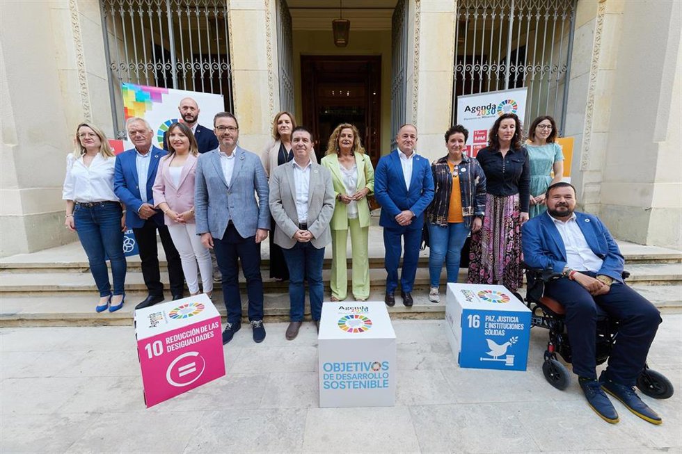 Inaguruación de las jornadas de Red de Entidades Locales para la Agenda 2030 de la FEMP en Albacete.