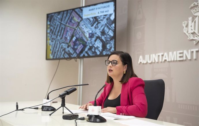 La vicealcaldesa de Valncia y edil de Desarrollo y Renovación Urbana, Sandra Gómez, en rueda de prensa.