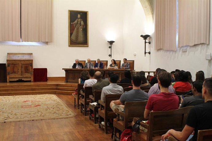 Actividad de la USAL y Banco Santander en el Edificio Histórico del estudio salmantino.