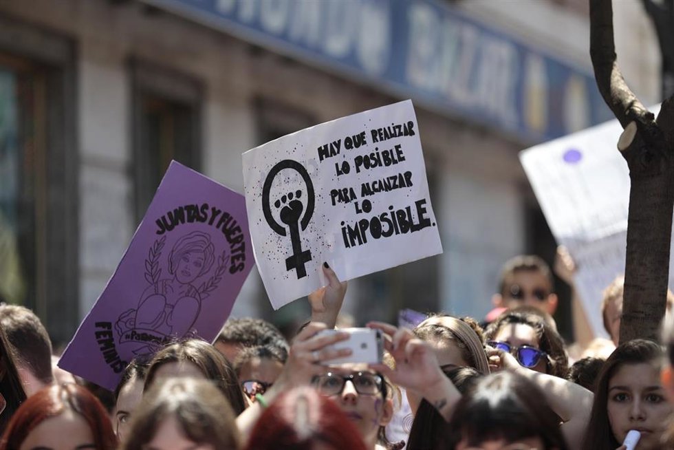 Archivo - MANIFESTACIÓN DE ESTUDIANTES CONTRA LA SENTENCIA DE LA MANADA  