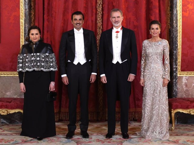 Los reyes Felipe y Letizia durante la cena de gala a su alteza el Jeque Tamim Bin Hamad Al-Thani,
