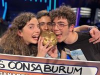 El equipo del IES 'Consaburum', ganador del concurso 'Soy quien más sabe de la región' de CMMedia