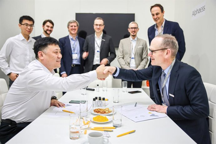 AlphaESS and Maxeon Solar Technologies.