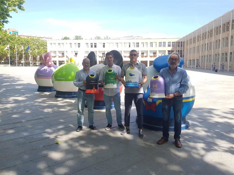Cuatro contenedores de vidrio con personajes de Disney acercan en Logroño la magia del reciclaje a toda la familia