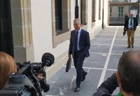 Urkullu anuncia una ayuda directa de 200 euros al mes por hijo hasta los tres años de edad