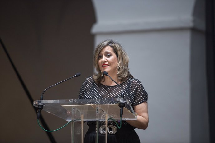 La delegada de Cultura de la Diputación, Salud Navajas, en la apertura de la Gala Flamenca