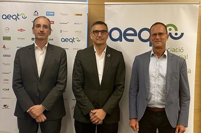 El nou president de l'AEQT, Ignasi Cañagueral, al costat dels vicepresidents Ben Hepfer i Javier Sancho