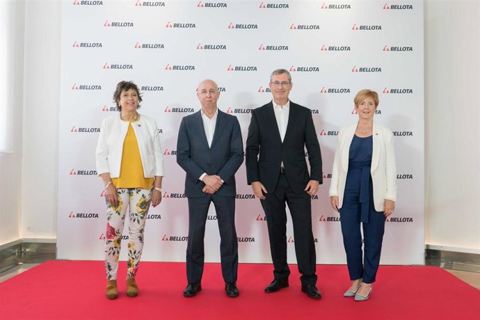 Inauguración de la nueva línea de fabricación de Bellota.