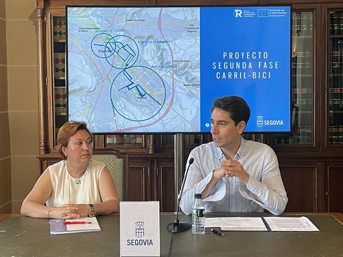 El concejal de Turismo, Obras, Infraestructuras y Servicios, Miguel Merino, y la concejala de Agenda Urbana y Fondos Europeos, Fuencisla Yagüe.