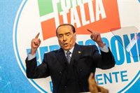 La Fiscalía acusa a Berlusconi de tener "esclavas sexuales"