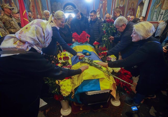 Funeral de un soldado ucraniano en Kiev.