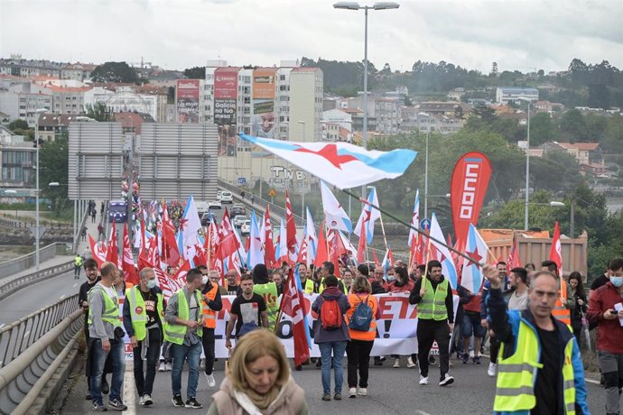 Movilización en  la tercera jornada de huelga del sector siderometal en la provincia de A Coruña