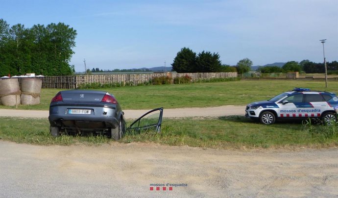 Imatge del cotxe accidentat a Gualta (Girona)