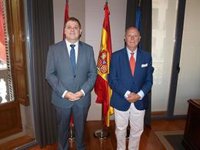 Correos y la Cámara de Comercio firman un acuerdo para facilitar las ventas de empresas navarras en toda España