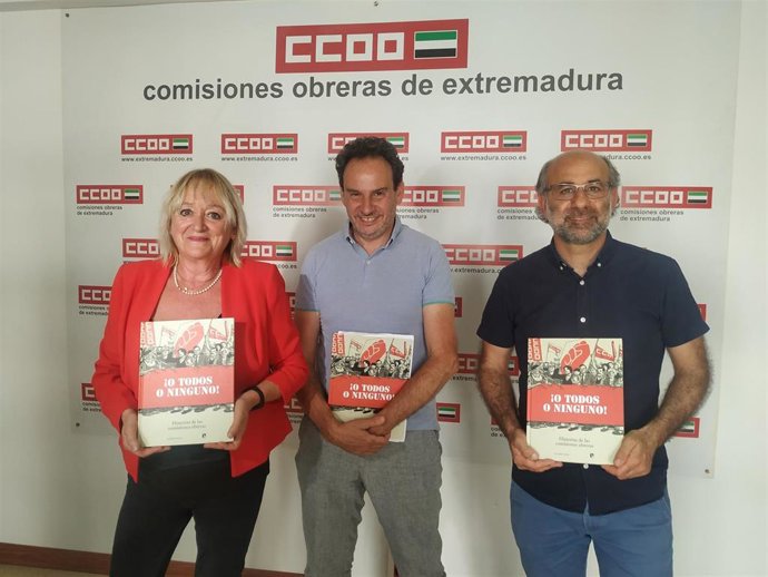 El cómic '¡O todos o ninguno! Historias de las Comisiones Obreras' recoge siete momentos significativos en la historia del movimiento sindical.