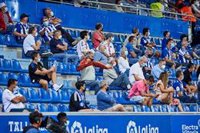 El Alavés renuncia a una "taquilla extraordinaria" ante el Cádiz y explica que actúa como "otros clubes"