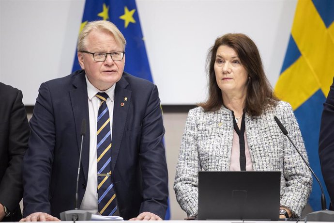La ministra de Exteriores sueca, Ann Linde, y el ministro de Defensa, Peter Hultqvist