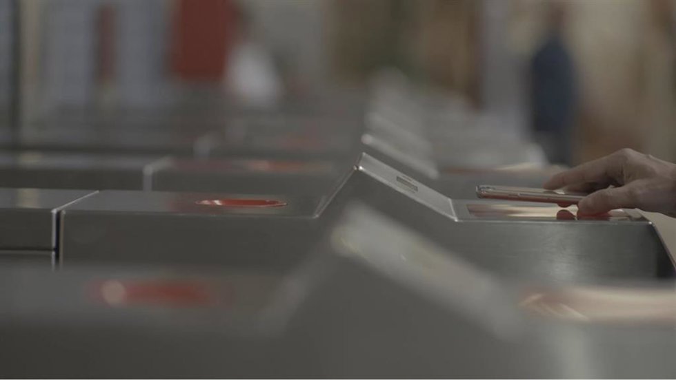 Acceso a los servicios de transporte mediante uso de teléfono móvil