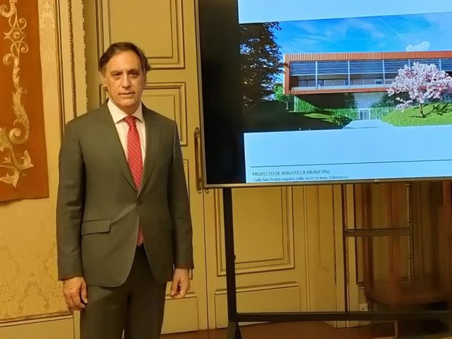 El alcalde de Salamanca este jueves en el Ayuntamiento.