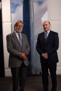 Luis Amodio (izq.), presidente de OHLA, y José Antonio Fernández Gallar, consejero delegado