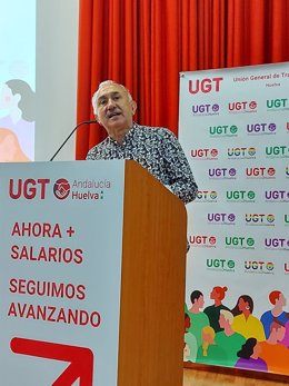 El secretario general de UGT, Pepe Alvárez, este jueves en la reunicón de delegados del sindicato en Huelva.