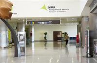 Compromís insta al Gobierno a establecer un vuelo diario mínimo entre Valncia y Menorca y un precio máximo