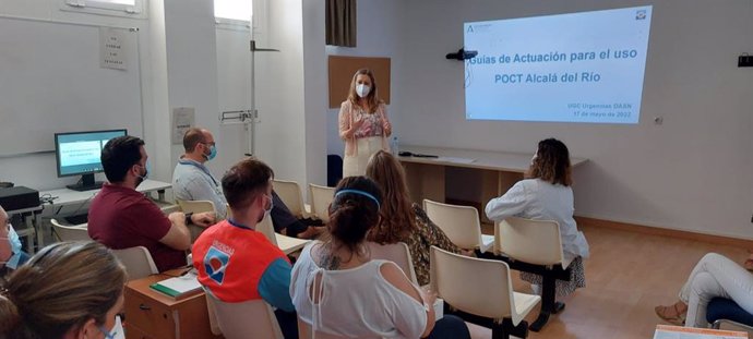 Fase de formación de los profesionales en la nueva metodología implantada en el centro de salud de Alcalá del Río.