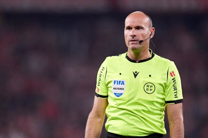 Mateu Lahoz looks on during the Spanish league match of La Liga between, Athletic Club and Atletico de Madrid at San Mames on April 30, 2022, in Bilbao, Spain.