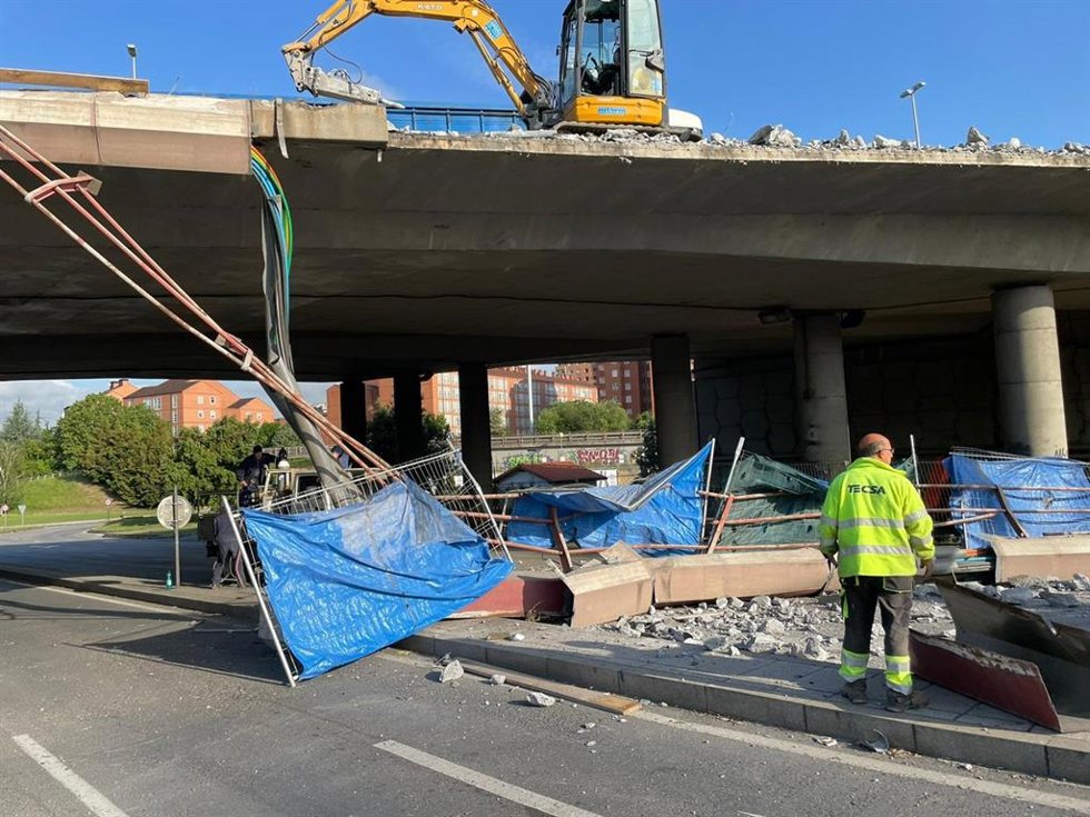 Desprendimiento en la salida de Barakaldo a la A-8.