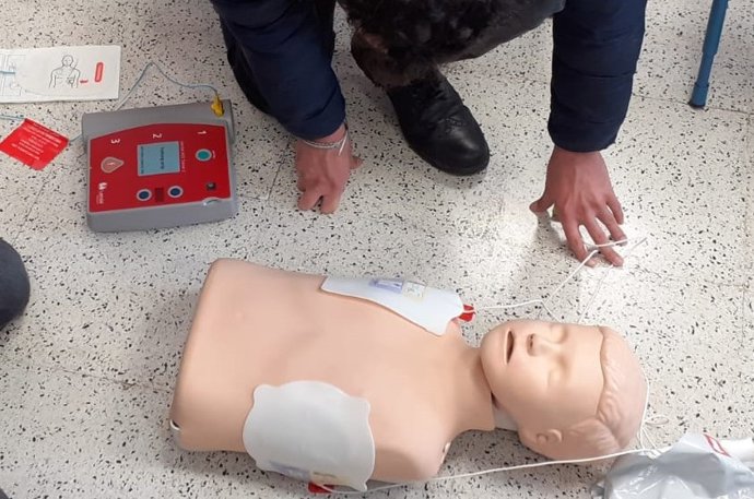 Actividad de formación en reanimación cardiopulmonar básica