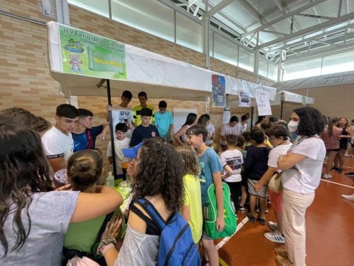 La Feria de la Ciencia se celebra en el IES Castilblanco, en el pueblo del mismo nombre en la provincia de Sevilla.