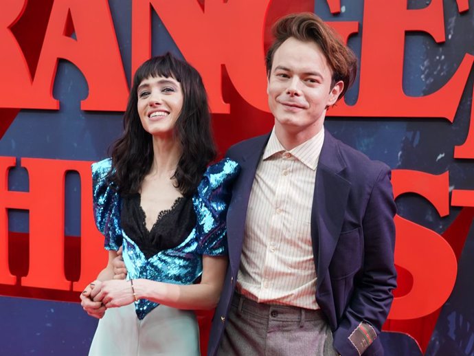 Natalia Dyer y Charlie Heaton, en el estreno de 'Stranger Things' en Madrid