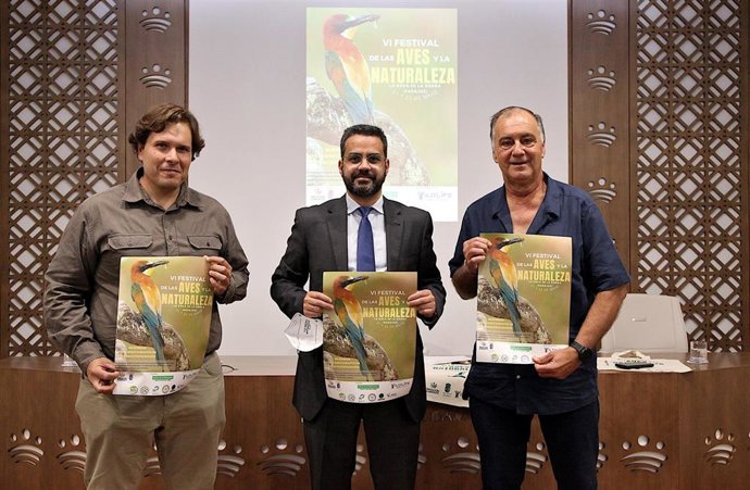 El Festival de las Aves y la Naturaleza en La Roca de la Sierra pondrá en valor la biodiversidad de la provincia de Badajoz.