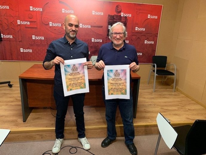 Alfredo Cañas (izda) y Jesús Bárez presentan la 15 edición del Festival Enclave de Agua de Soria.