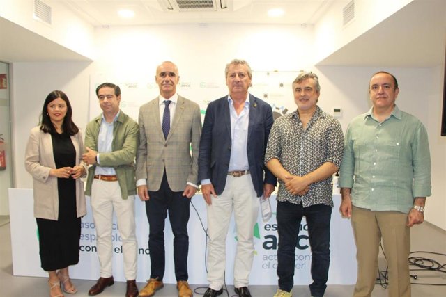 [Sevilla] Nota De Prensa Y Foto Cena Benéfica Hostelería