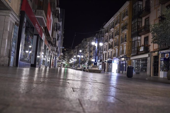 Archivo - Calle Burgos de noche
