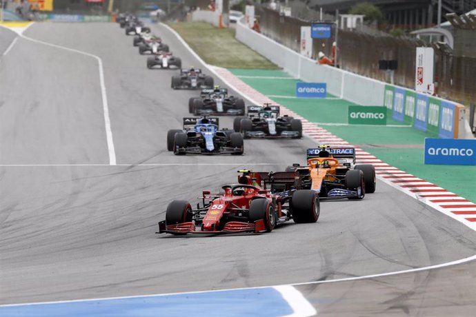 Archivo - Carlos Sainz durante el Gran Premio de España 2021