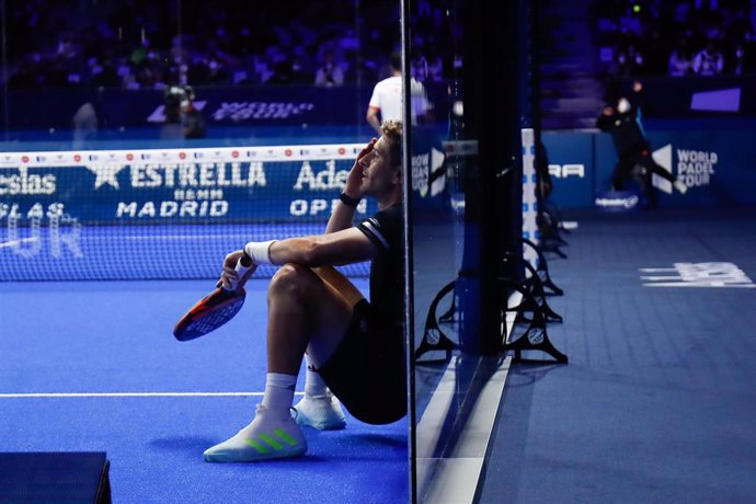 Archivo - Alejandro Ruiz laments during the World Padel Tour Madrid 2021, Semifinal match played at Wanda Metropolitano pavilion on April 10, 2021 in Madrid, Spain.