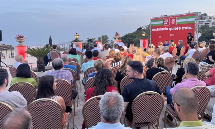 El candidato socialista a la Junta de Andalucía, Juan Espadas,  en un acto en Mijas