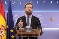 Vox recrimina a UP que critiquen al emérito cuando les permitió entrar en las instituciones para "hacer el ridículo"