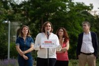 Colau propondrá a la Generalitat y al Gobierno limitar los cruceros en Barcelona