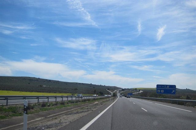 Archivo - El área logística irá situada en la margen derecha de la Autovía A-4, sentido Madrid