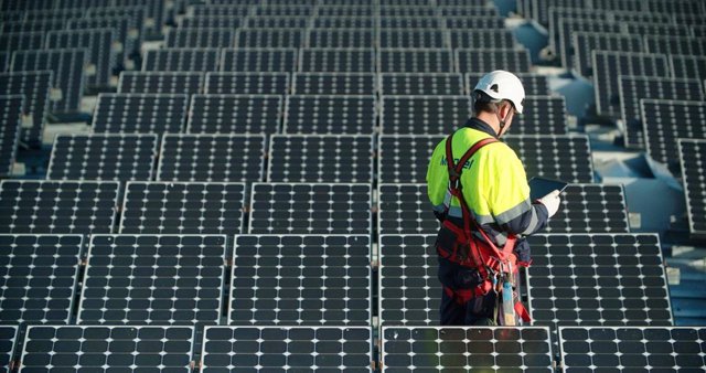 Placas fotovoltaicas.