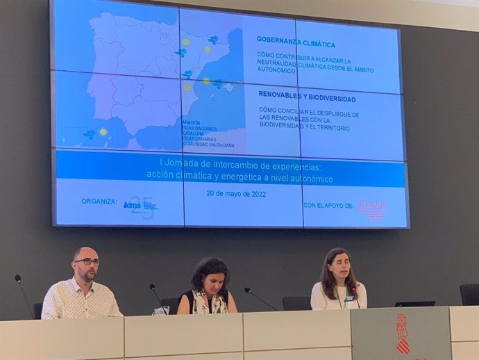El Govern defiende en Valencia la necesidad de fortalecer el sector público para afrontar el cambio climático.