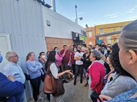 Tussam estudiará "perfilar" el cambio de recorrido en la línea 16 "planteado" por los vecinos de Valderrozas (Sevilla)