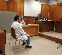 Condenado a ocho meses de cárcel el dueño de 'Cooper' por asfixiarle tras meterle una trapo hasta la tráquea