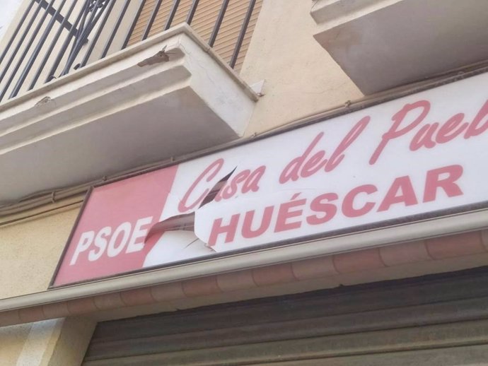 Daños en la sede socialista de Huéscar