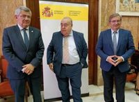 El secretario de Estado de Justicia cree que "hay que mirar más a las personas" ante los fallos del TSJA sobre pateras