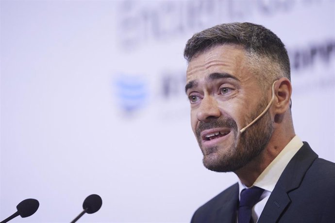 Archivo - El portavoz de la Ejecutiva Federal del PSOE, Felipe Sicilia, durante un encuentro informativo de Europa Press